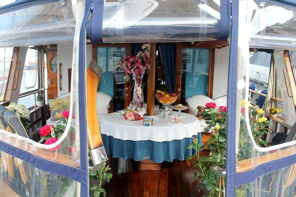 Imbarcazione Amerigo Hotel Varazze Italia
